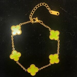 Elegant Rare Gold and Green Clover Bracelet